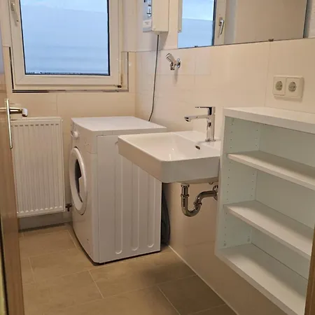 Komfortable Monteurwohnung Auf Zeit דירה *